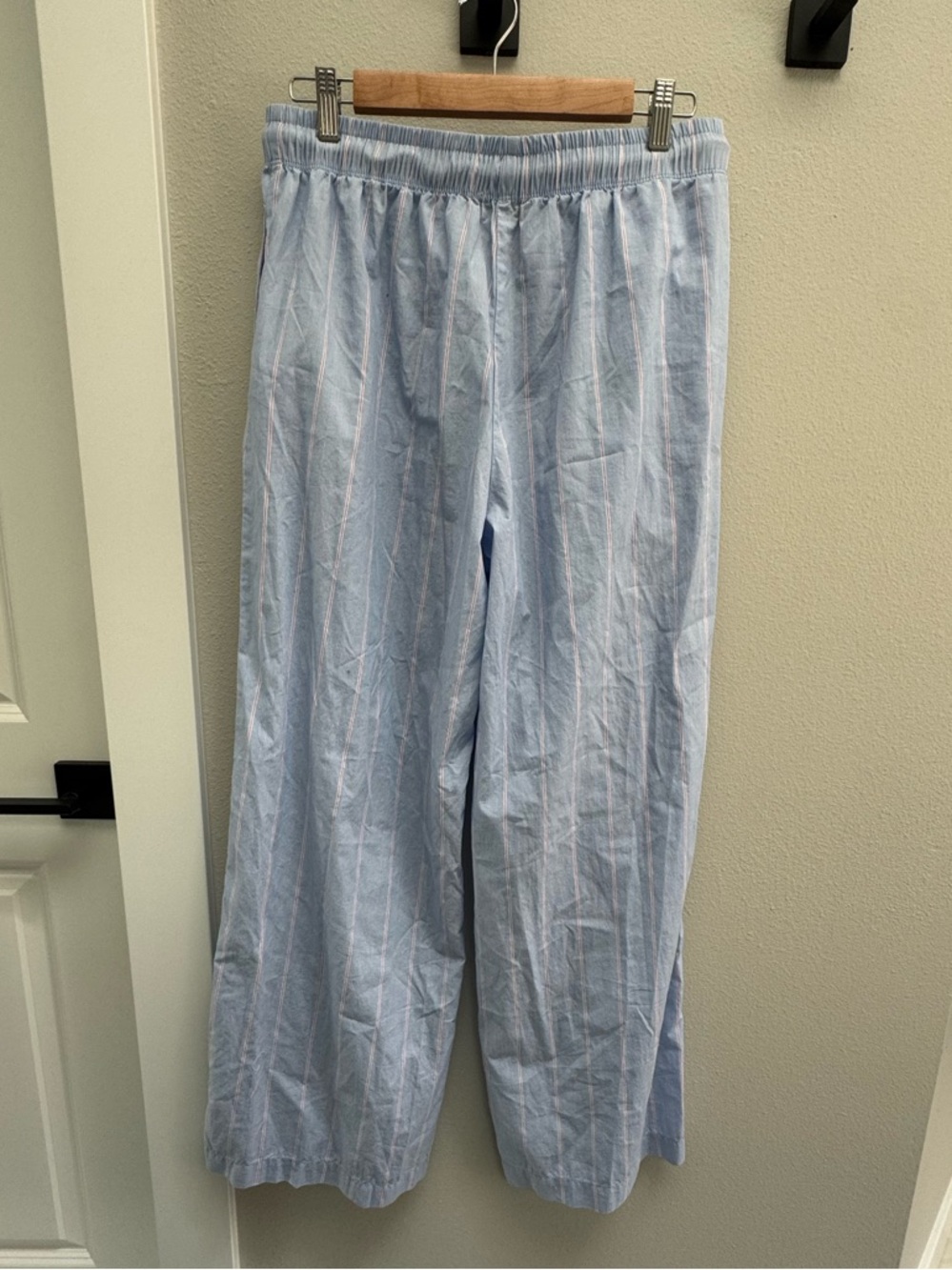 Donni Stripe Pop Pants in Tomato Pinstripe - Picture 4 of 6